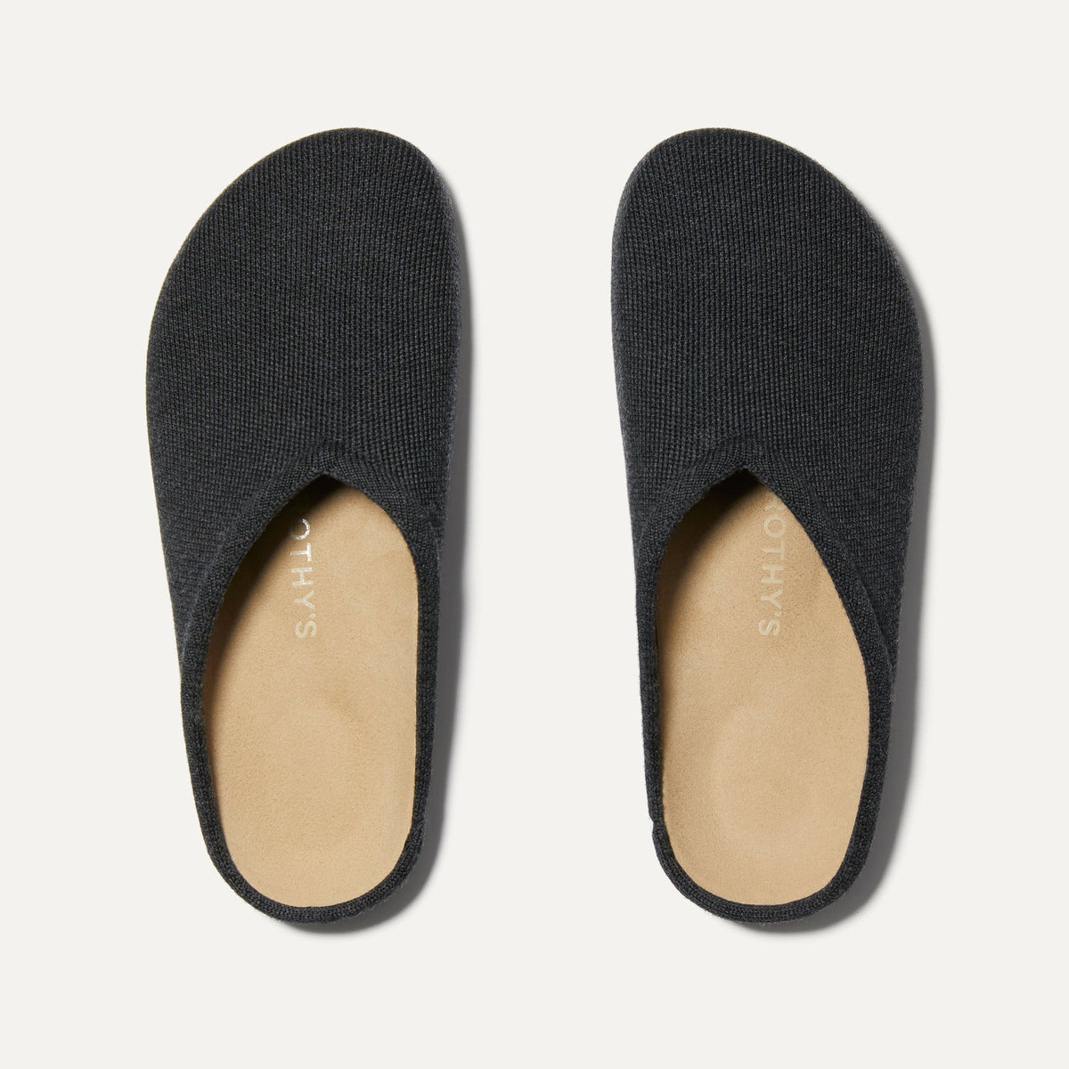 The Casual Clog in Soft Black for Women | Rothys Women