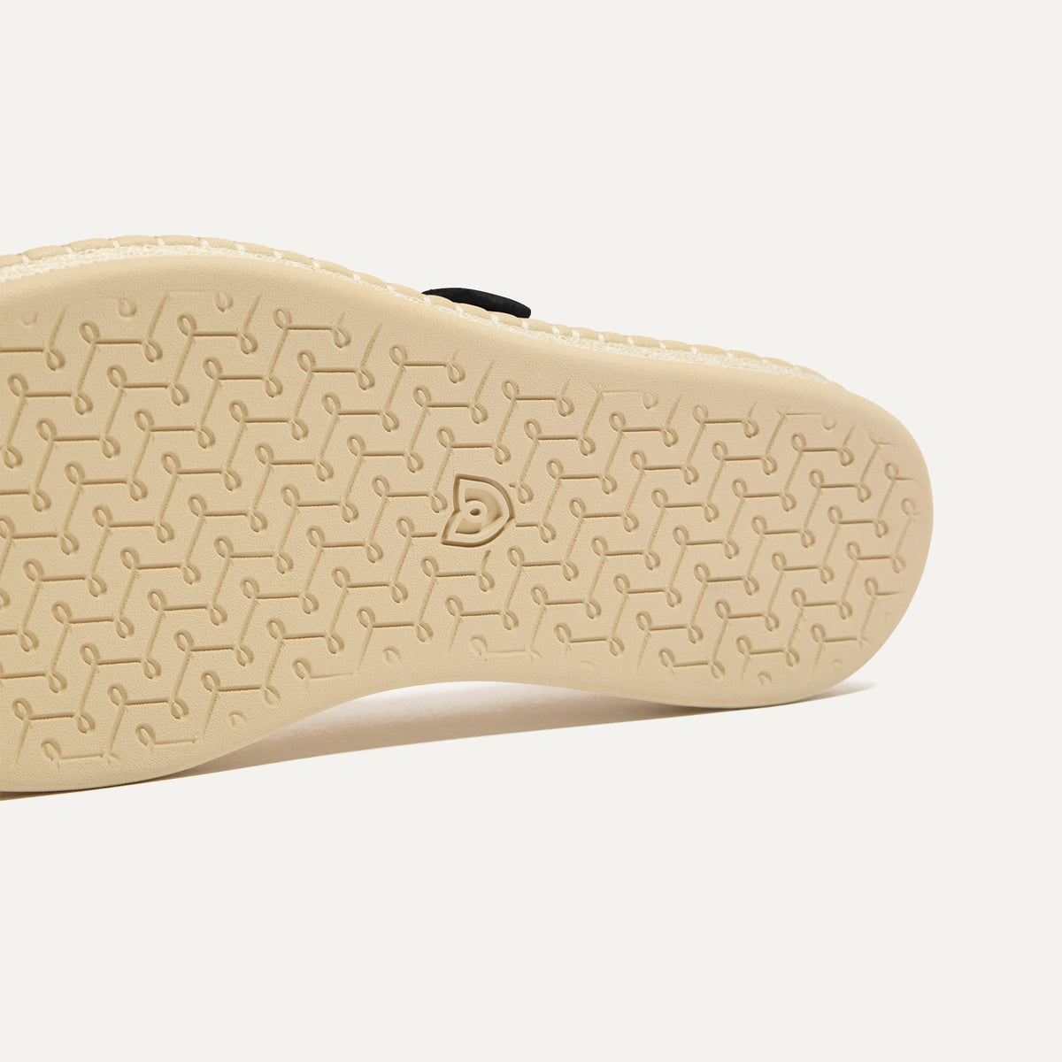 The Espadrille Mary Jane in Black | Rothys Women
