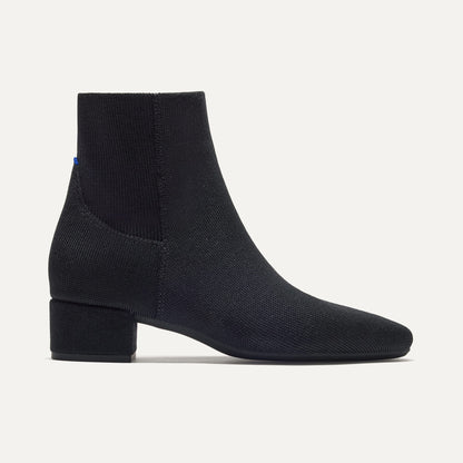 The Classic Boot in Black | Rothys Women