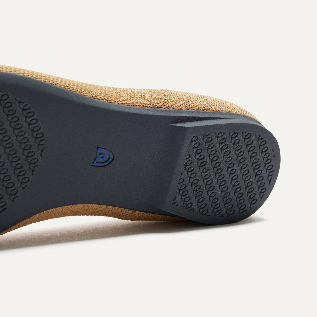 The Point II in Camel Captoe | Rothys Women