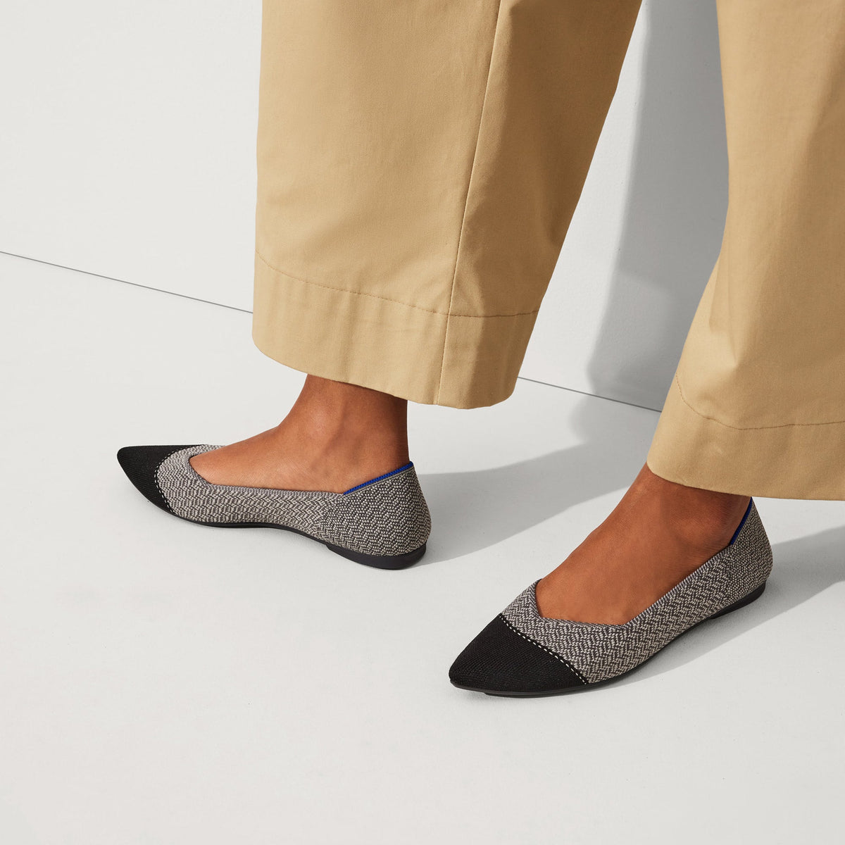The Point II in Pebble Herringbone | Rothys Women