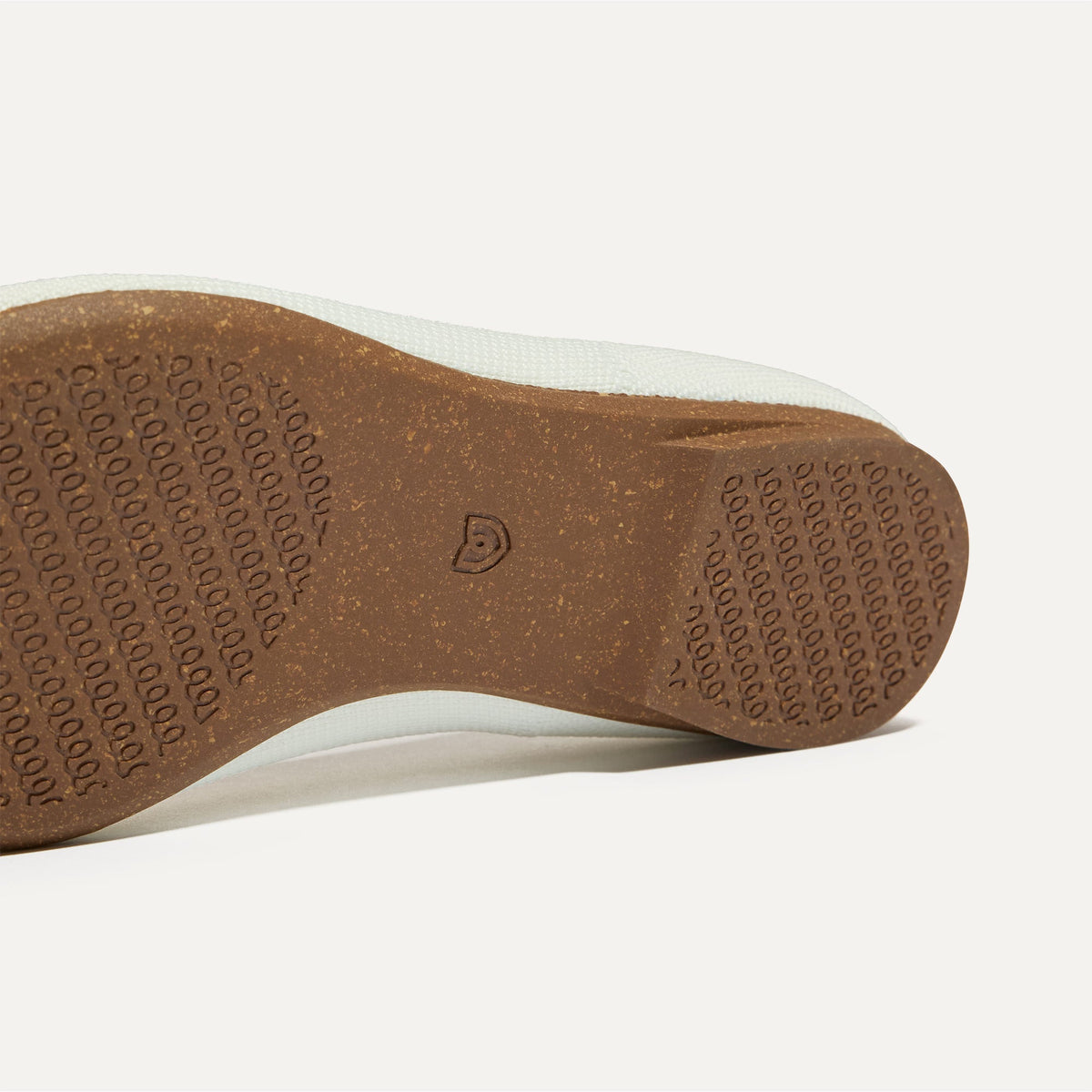 The Petal Point in White | Rothys Women