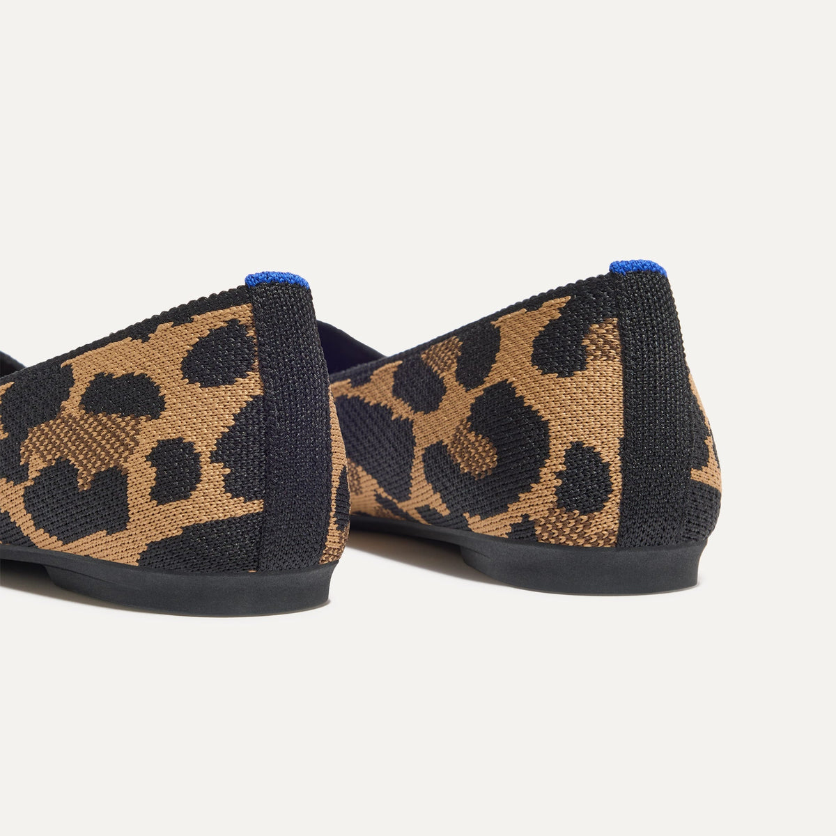The Max Square in Amber Cat | Rothys Women