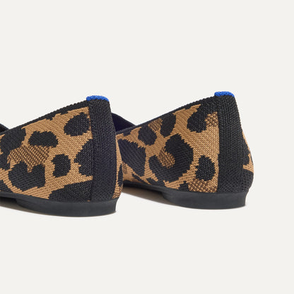 The Max Square in Amber Cat | Rothys Women