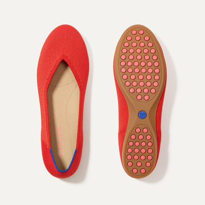 The Daily Flat in Showstopper Red | Rothys Women|Men