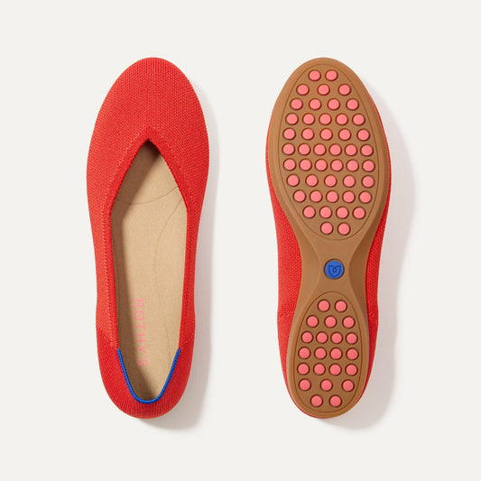 The Daily Flat in Showstopper Red | Rothys Women|Men
