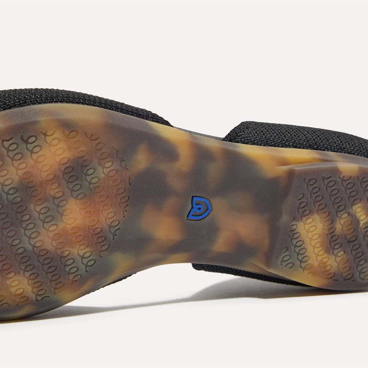 The D'Orsay Point in Black | Rothys Women