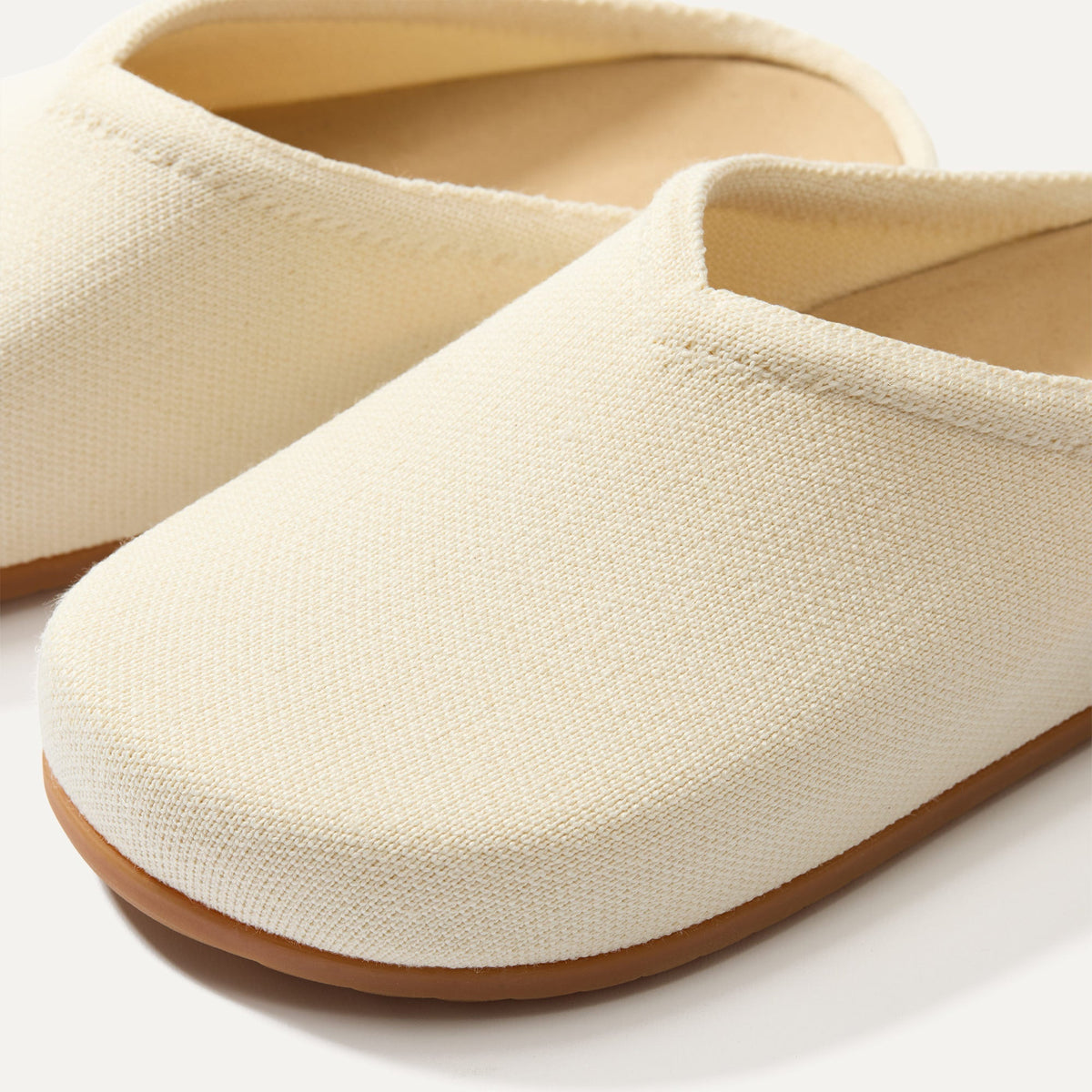 The Casual Clog in Jasmine for Women | Rothys Women
