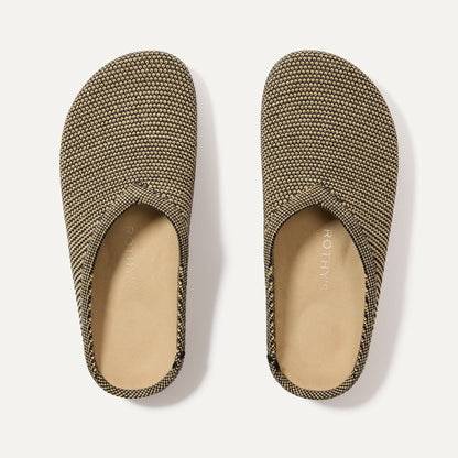 The Casual Clog in Toffee Raffia-Knit | Rothys Women