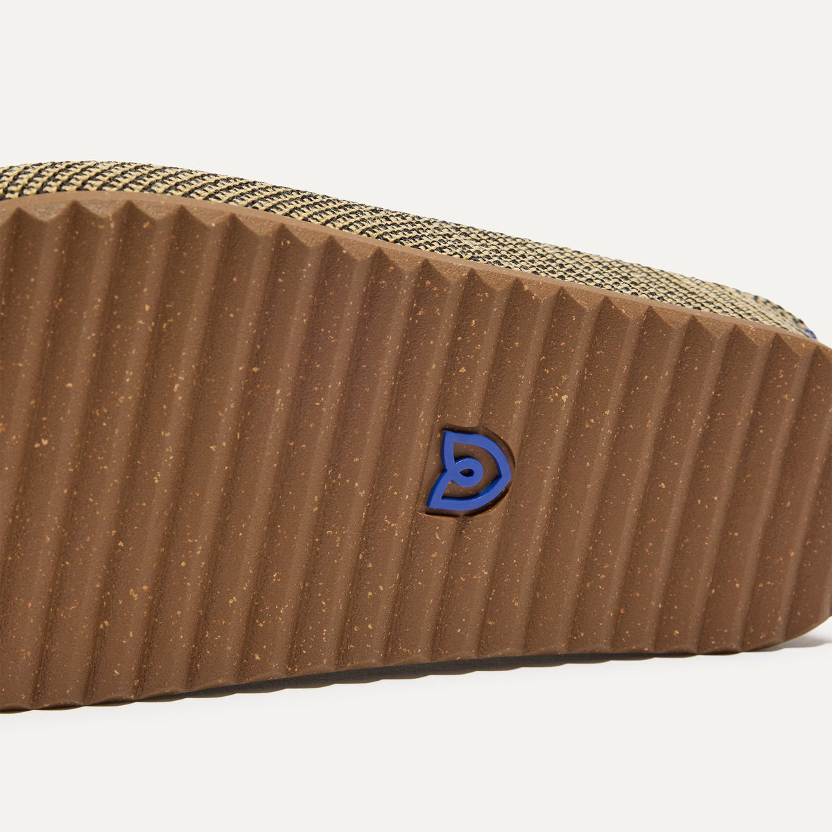 The Casual Clog in Toffee Raffia-Knit | Rothys Women