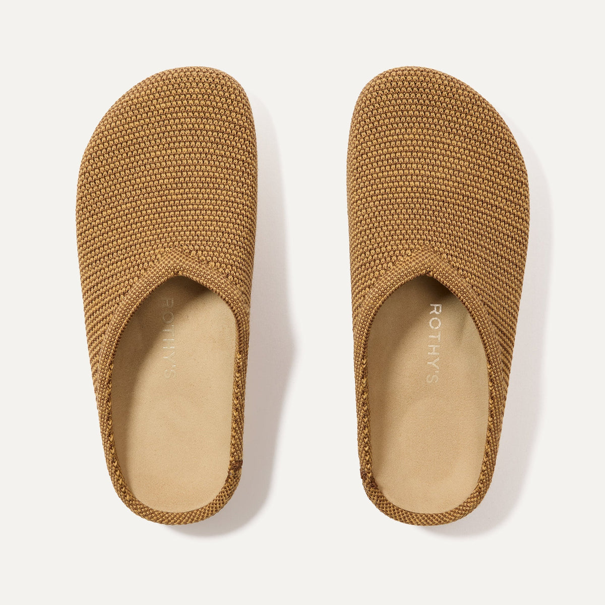 The Casual Clog in Wheat Raffia-Knit | Rothys Women