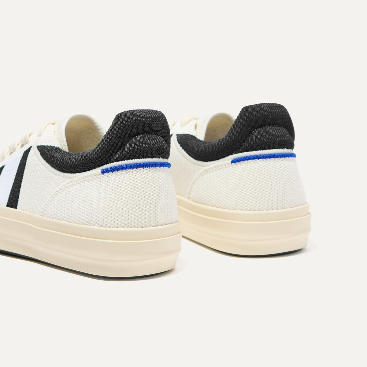 The Women's RS02 Sneaker in Jet | Rothys Women