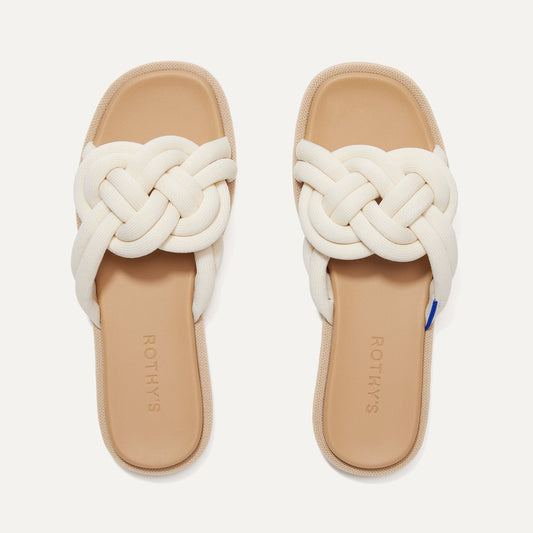 The Summer Sandal in White Sand | Rothys Women