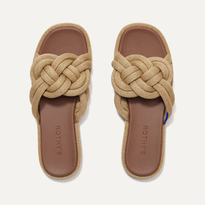 The Summer Sandal in Golden Sun | Rothys Women