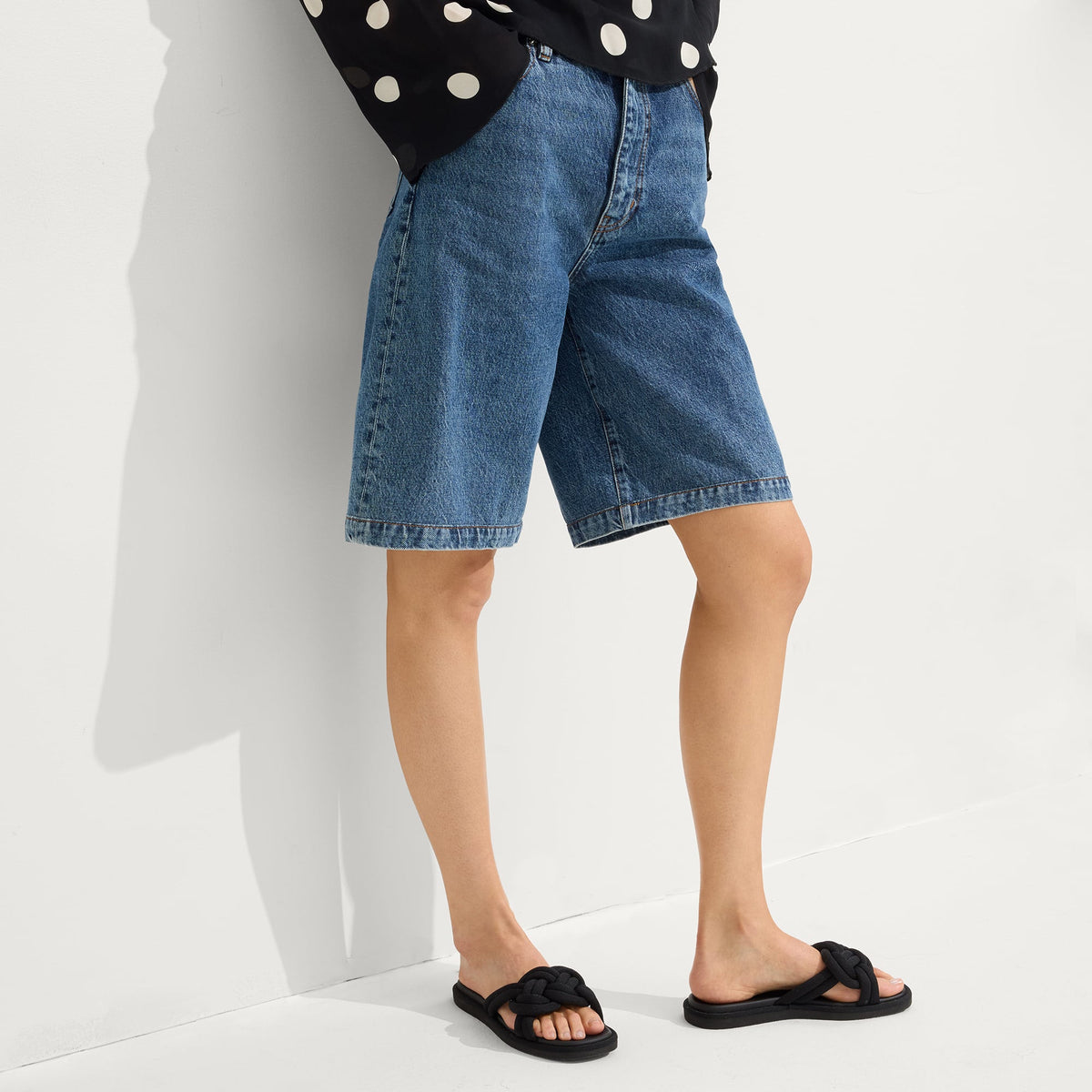 The Summer Sandal in Black | Rothys Women