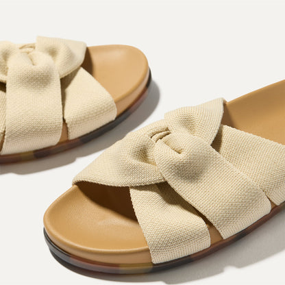 The Twist Slide in Coconut | Rothys Women
