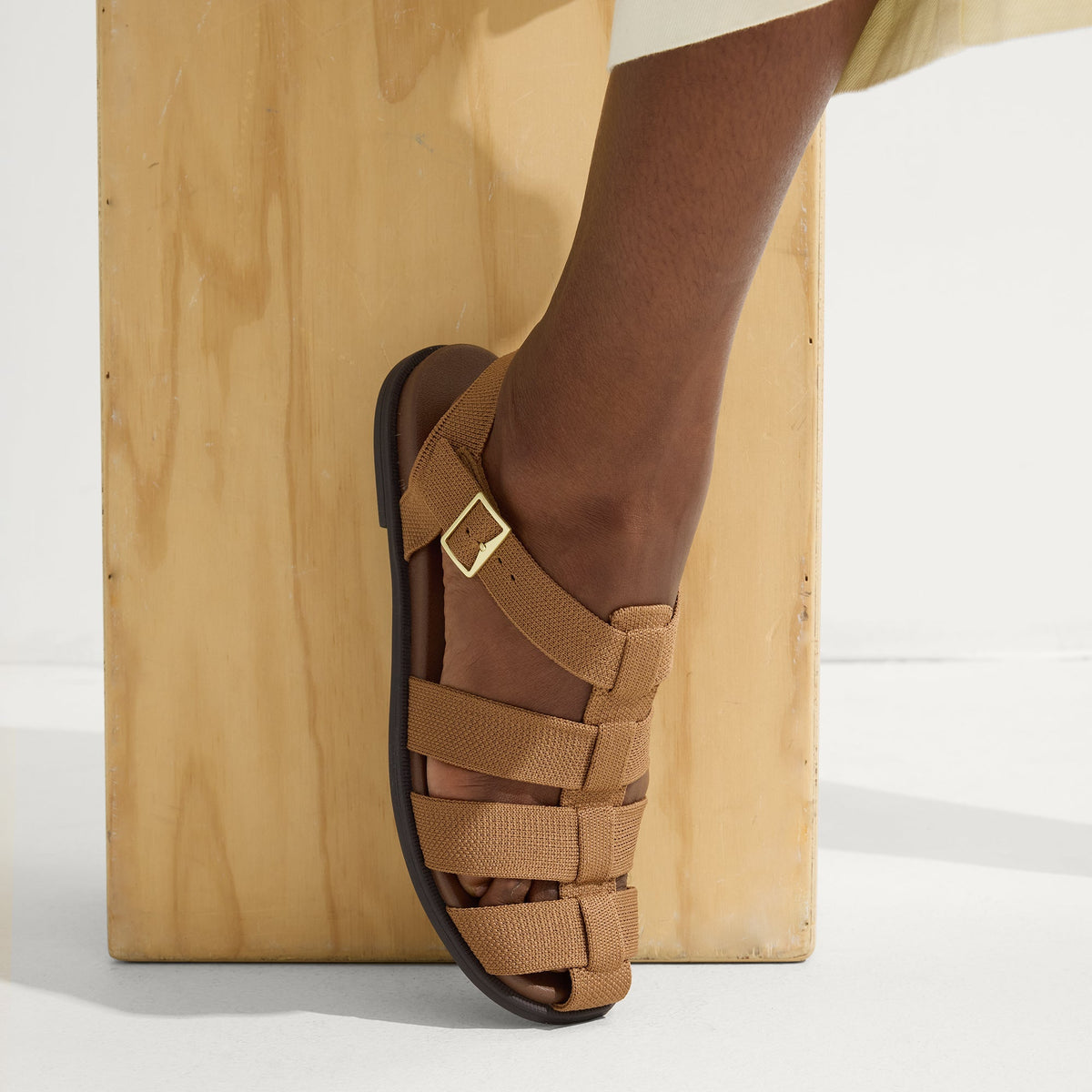 The Fisherman Sandal in Pecan | Rothys Women