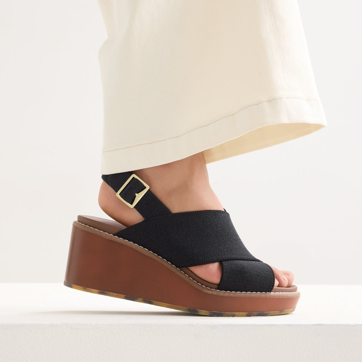 The Wedge in Black | Rothys Women