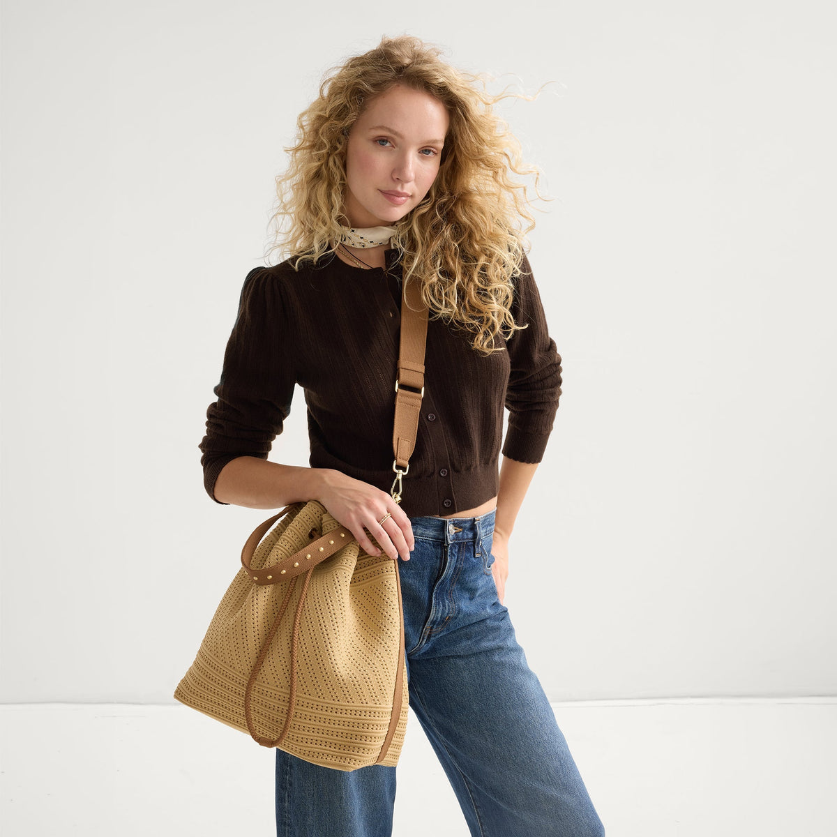 The Cinch Bucket Bag in Brown Butter Crochet | Rothys Women|Bags