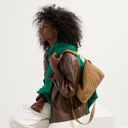 The Daily Crossbody in Hazelnut | Rothys Women|Bags