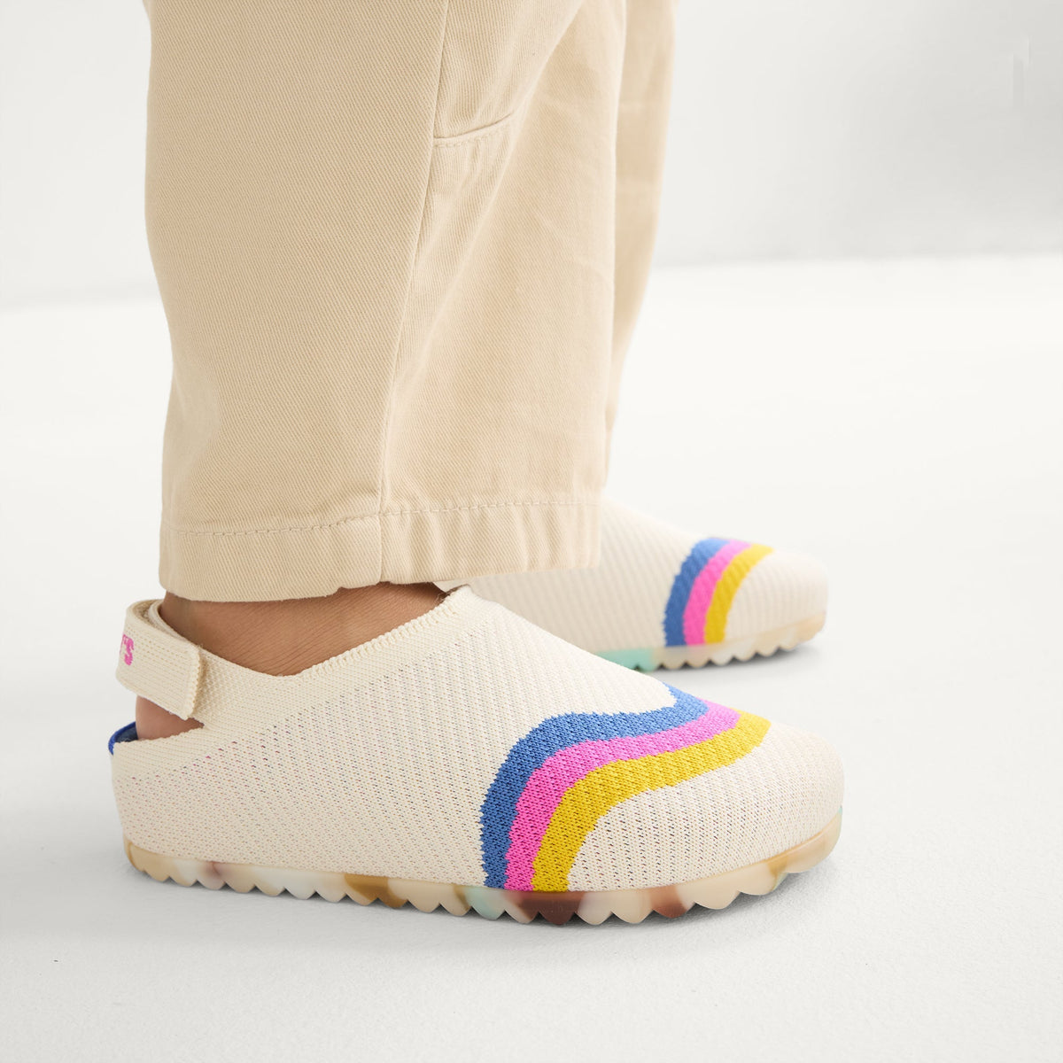 The Kids Clog in Retro Wave | Rothys Women|Kids|New