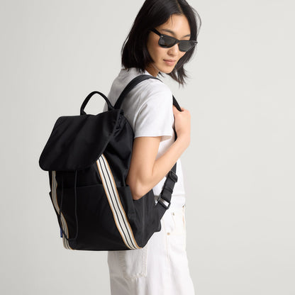 Lightweight Travel Cinch Backpack in Ink | Rothys Women|Bags
