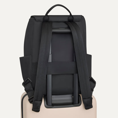 Lightweight Travel Cinch Backpack in Ink | Rothys Women|Bags