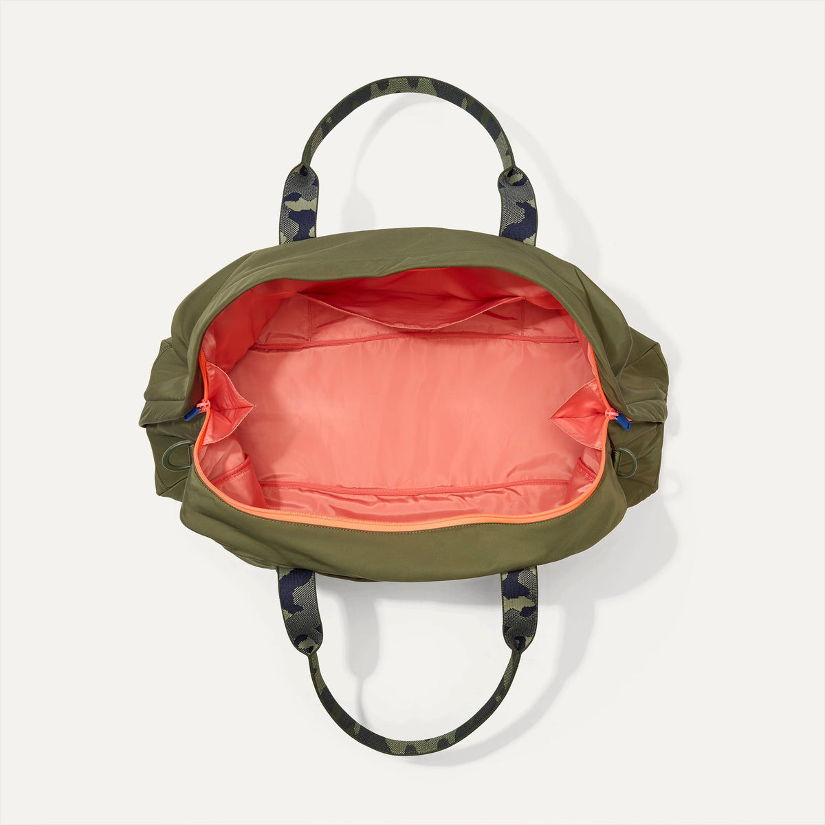 Lightweight Travel Duffel Bag in Forest | Rothys Women|Bags