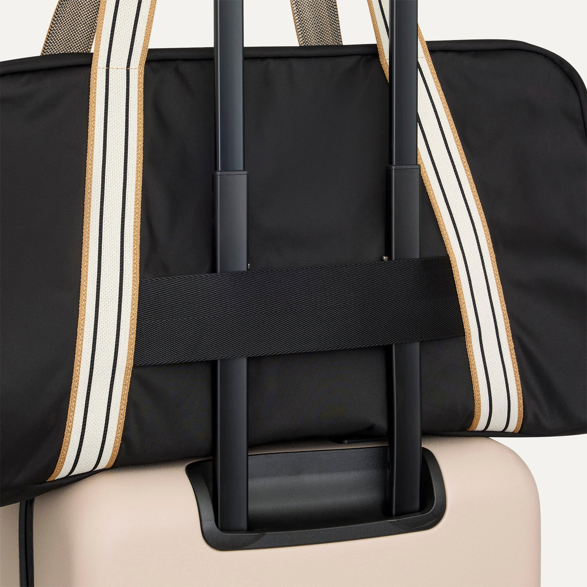 Lightweight Travel Duffel Bag in Ink | Rothys Women|Bags
