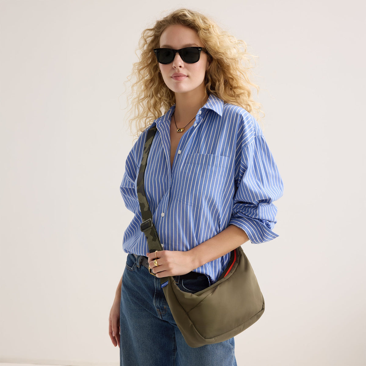 Lightweight Travel Sling Bag in Forest | Rothys Women|Bags