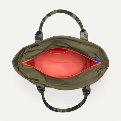 The Travel Tote in Forest | Rothys Women|Bags