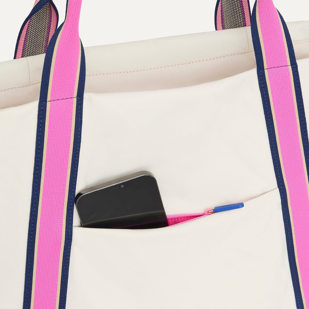 The Travel Tote in Optic | Rothys Women|Bags