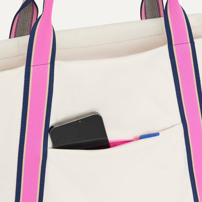 The Travel Tote in Optic | Rothys Women|Bags
