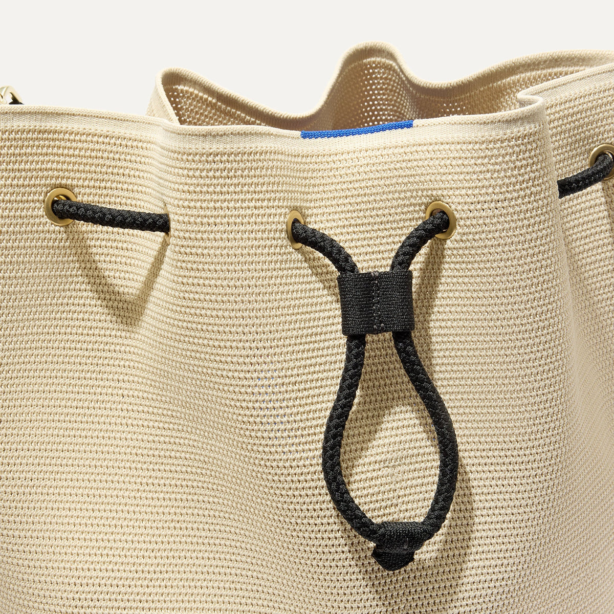 The Cinch Bucket Bag in Black and White Raffia-Knit | Rothys Women|Bags