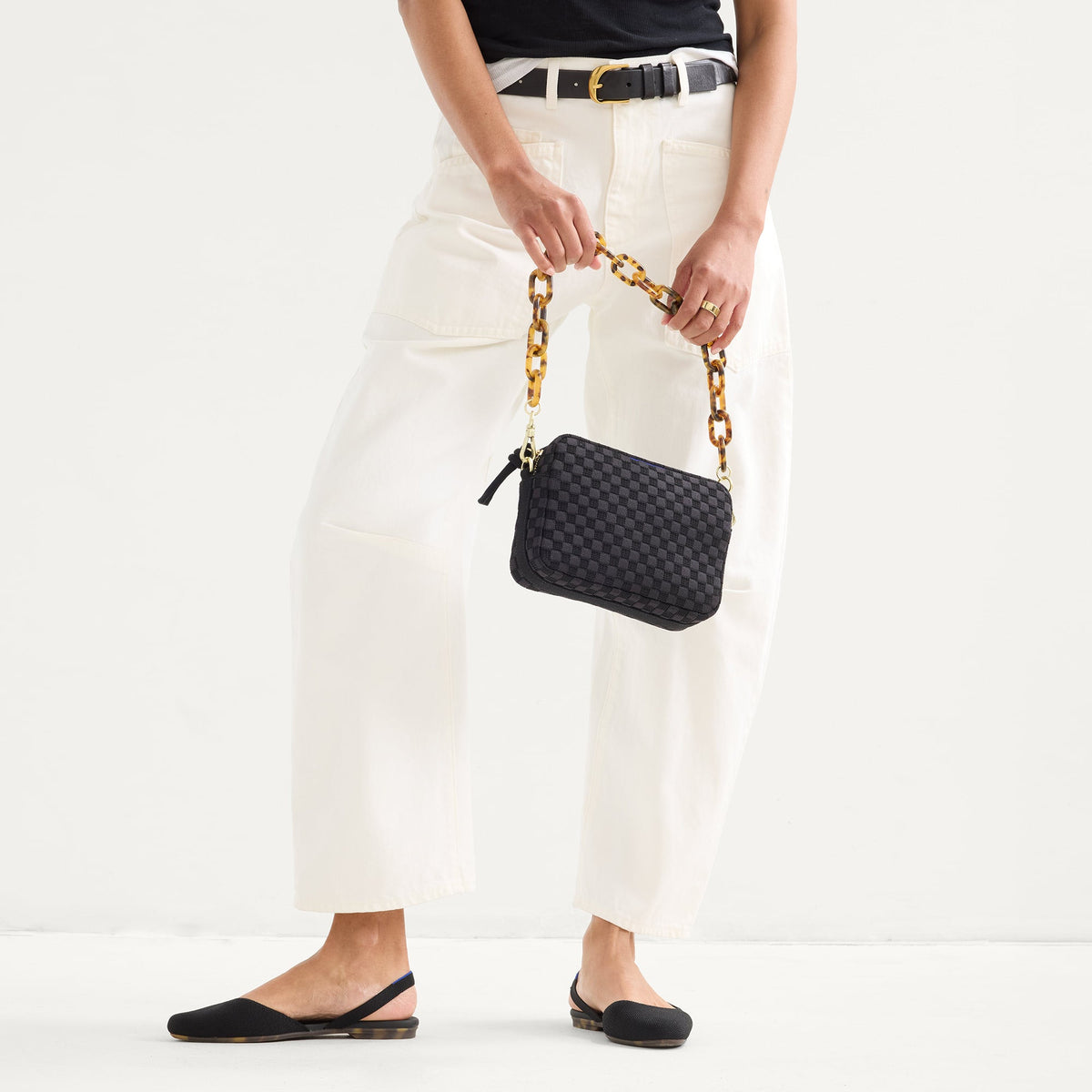 The Shoulder Strap in Tortoise Chain | Rothys Women|Bags