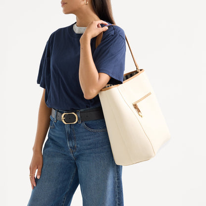 The Two-Way Tote in Shadow | Rothys Bags