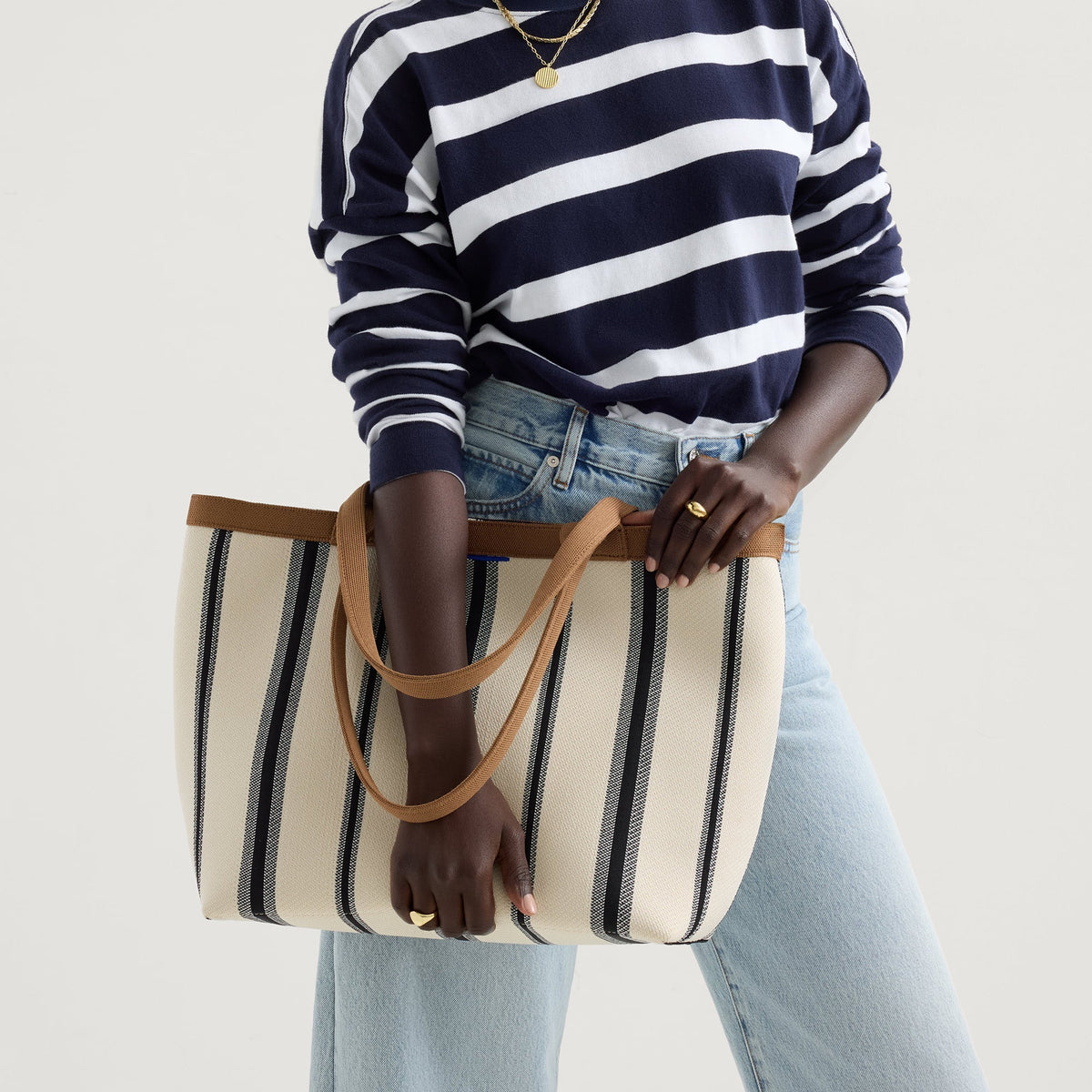 The Lightweight Zipper Tote in Coastline | Rothys Bags
