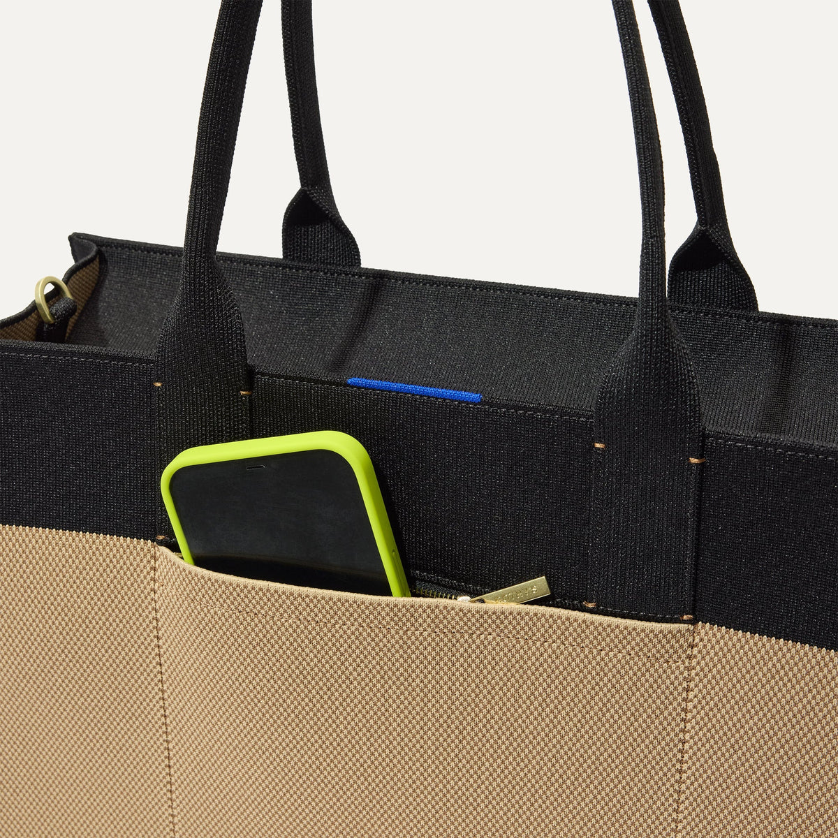 The Classic Tote in Tiramisu | Rothys Bags