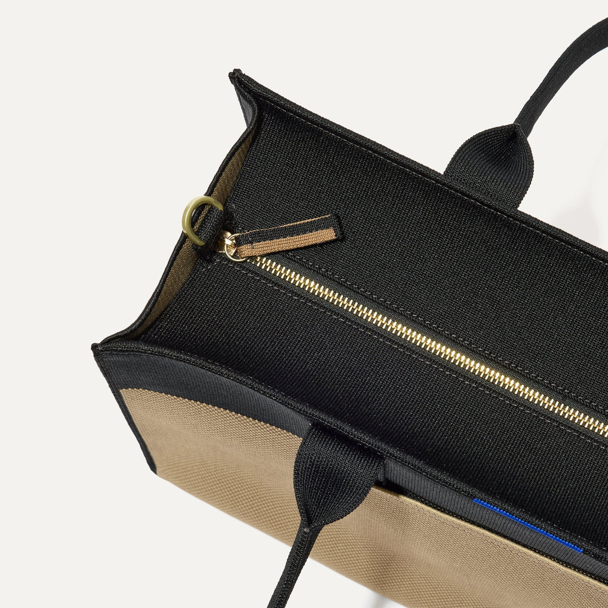 The Classic Tote in Tiramisu | Rothys Bags
