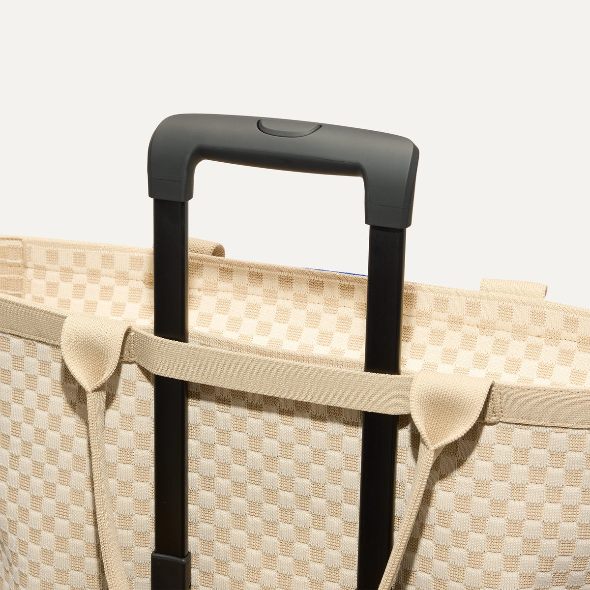 The Zip Travel Tote in Parchment Basketweave | Rothys Bags
