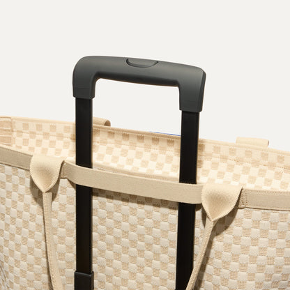 The Zip Travel Tote in Parchment Basketweave | Rothys Bags