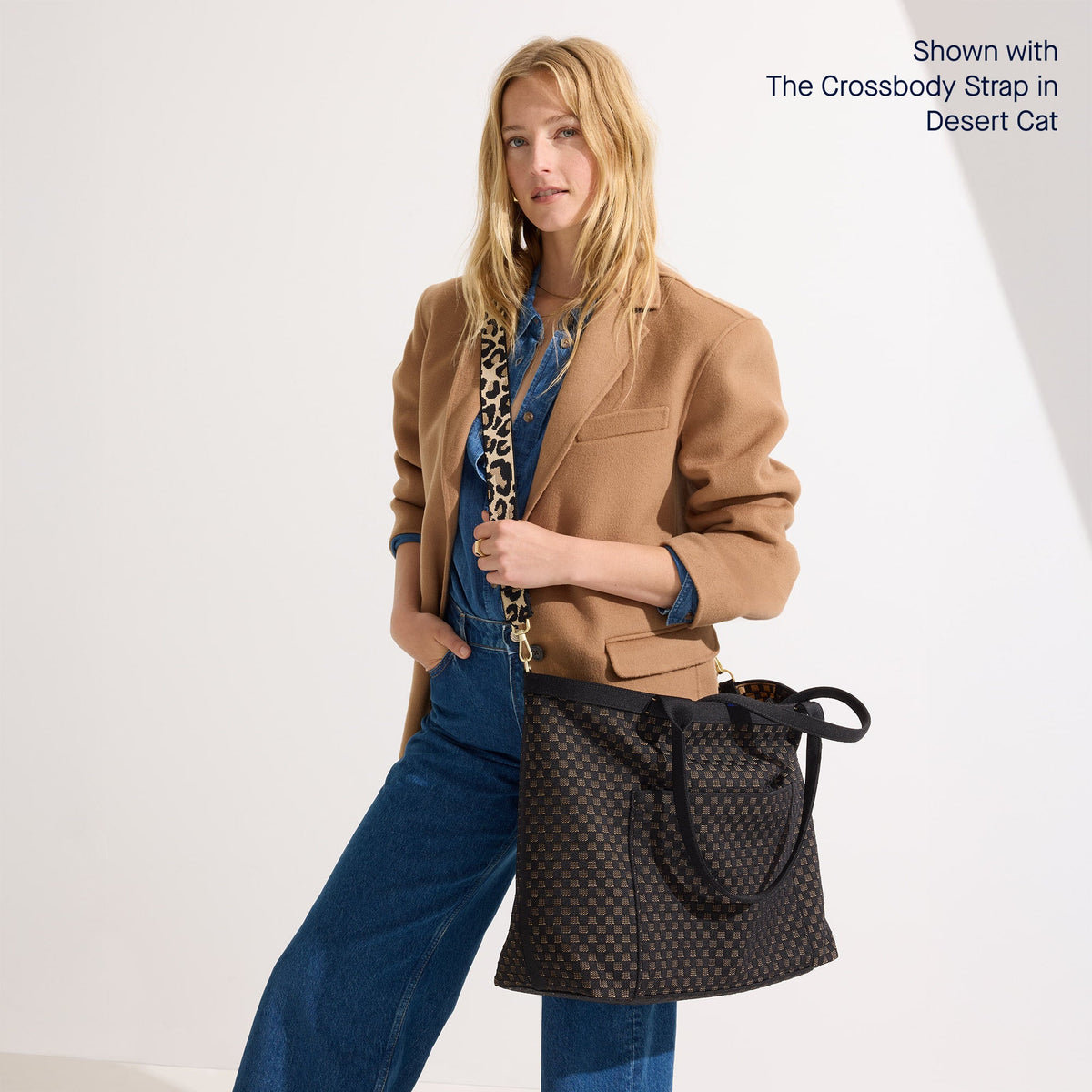 The Zip Travel Tote in Night Song | Rothys Bags