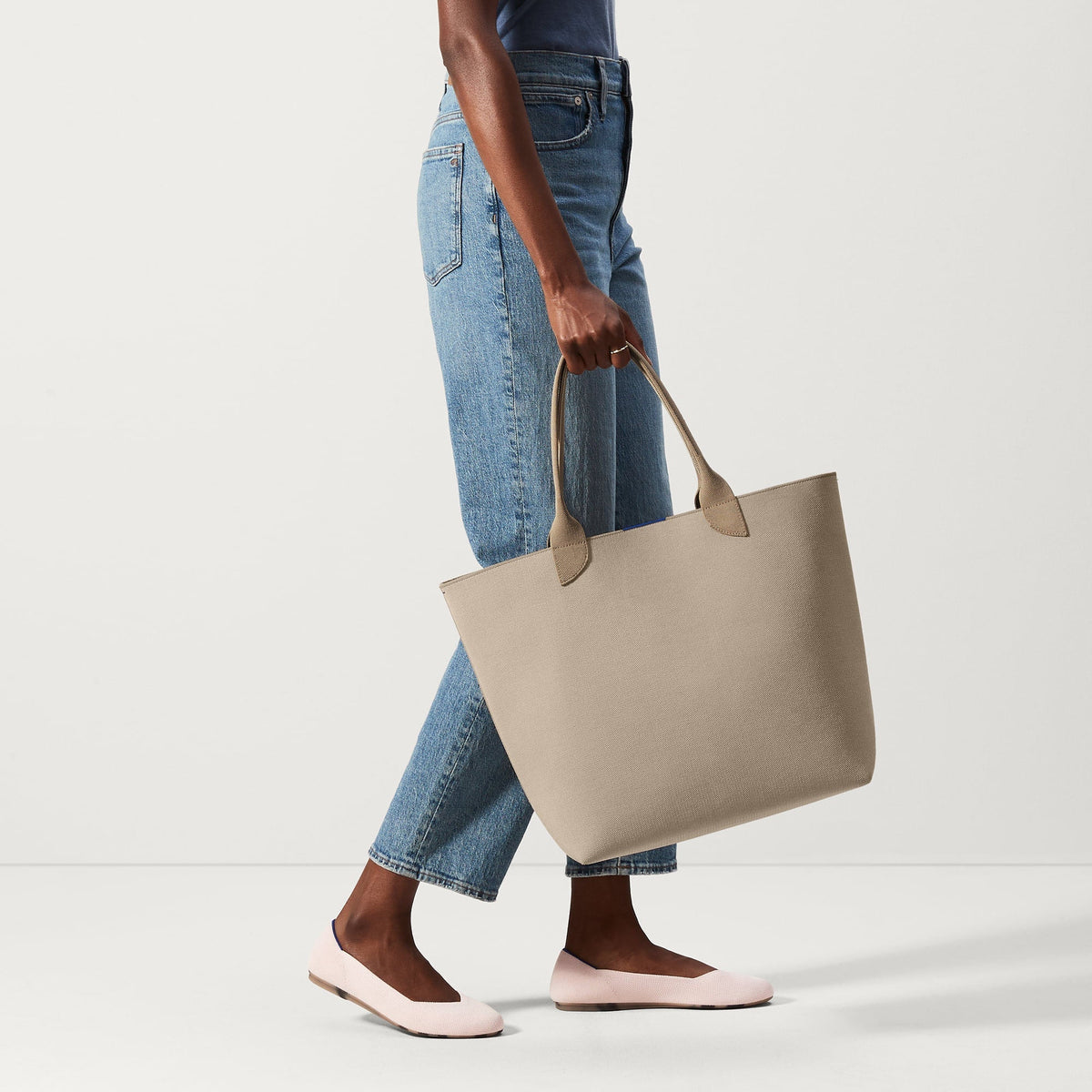 The Lightweight Tote in Soft Sesame | Rothys Bags