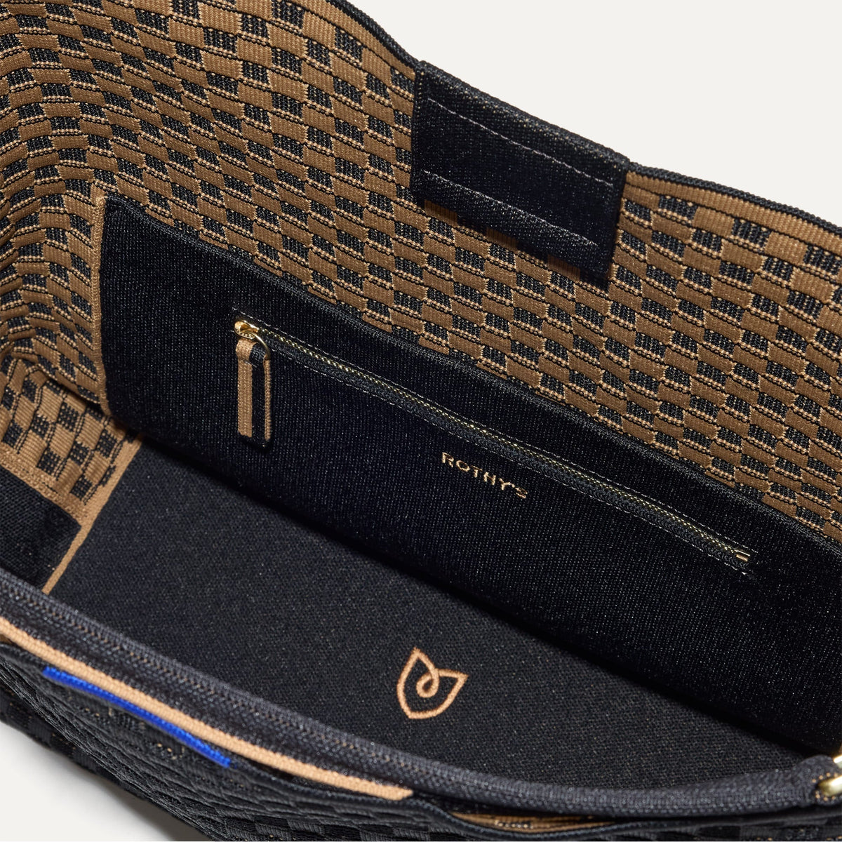 The Bucket Bag in Night Song | Rothys Bags