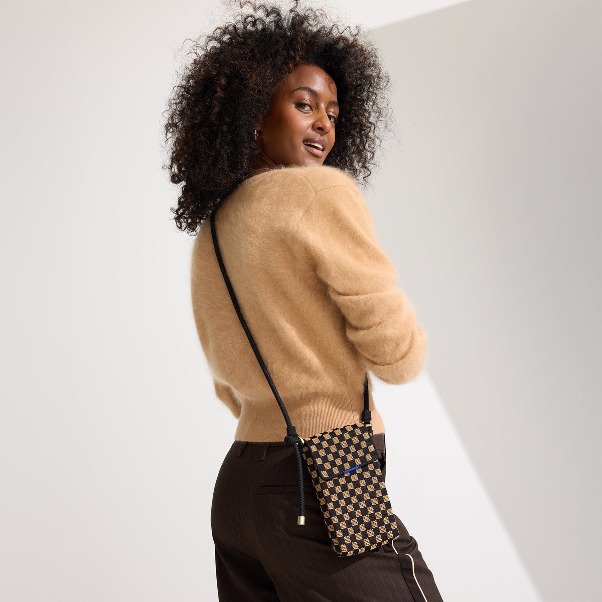 The Phone Crossbody in Midnight Song | Rothys Bags
