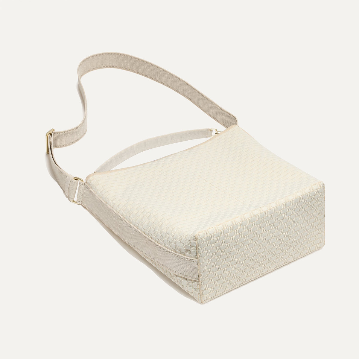 The Bucket Bag in White Sand | Rothys Bags