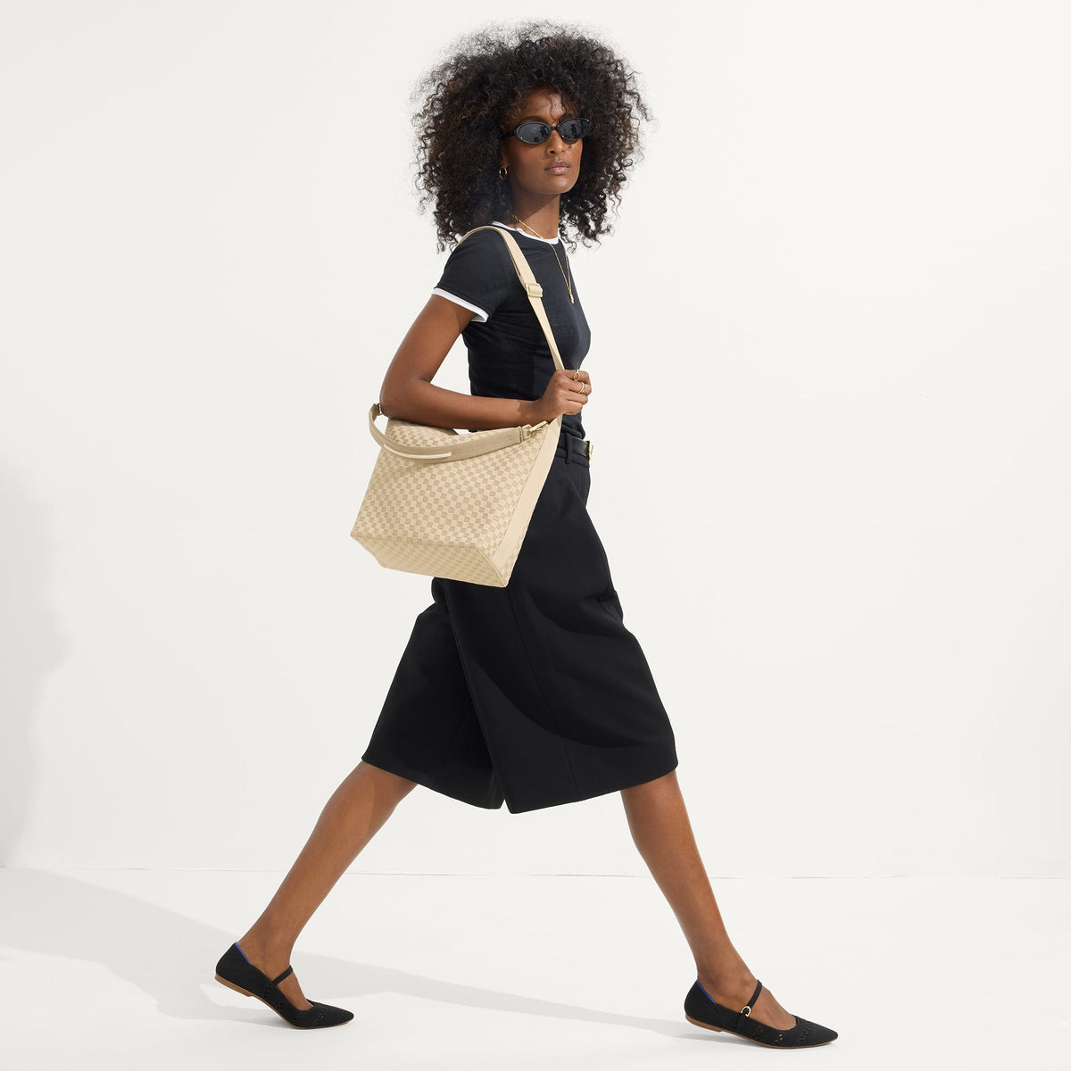 The Mini Zip Bucket in Knot Brown | Rothys Bags