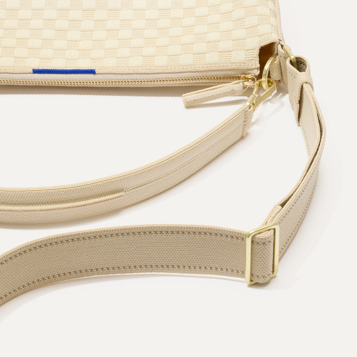 The Mini Zip Bucket in White Sand | Rothys Bags