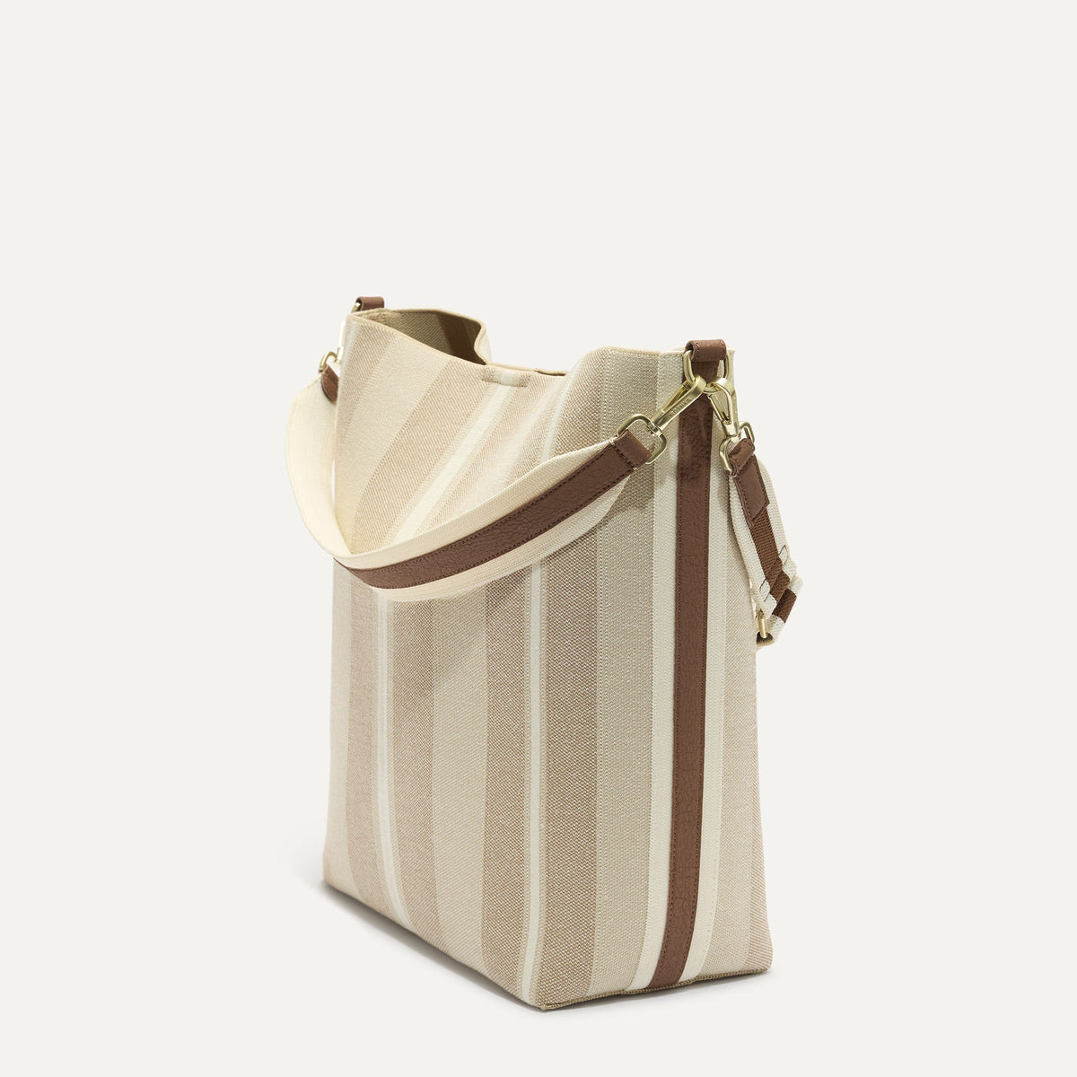 The Bucket Bag in Oat Latte | Rothys Bags
