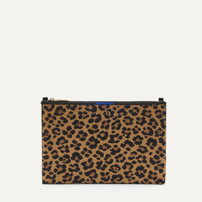 The Convertible Clutch in Toasty Cat | Rothys Bags